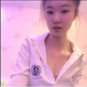 18岁美女的小熊维尼合集